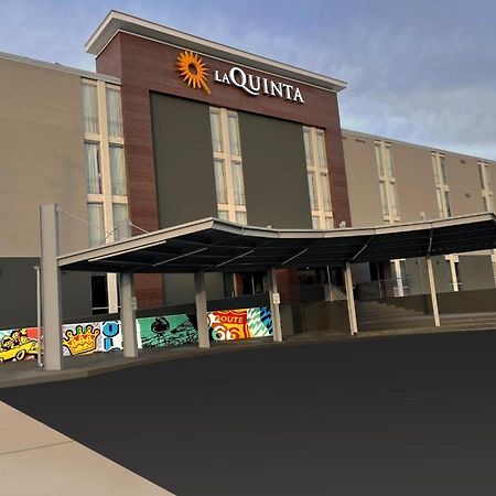 La Quinta Inn & Suites By Wyndham Tulsa Downtown - Route 66 Extérieur photo