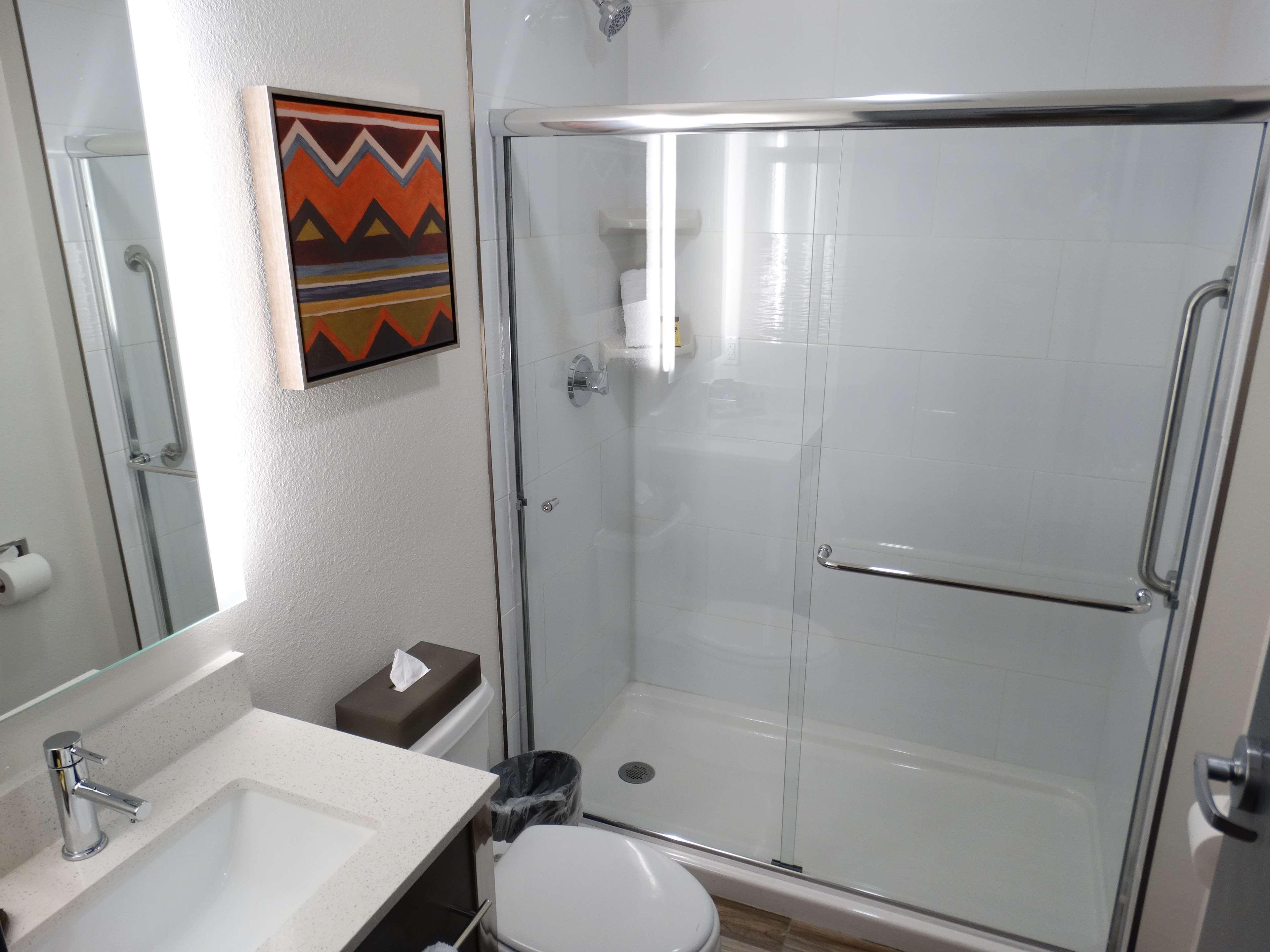 La Quinta Inn & Suites By Wyndham Tulsa Downtown - Route 66 Extérieur photo