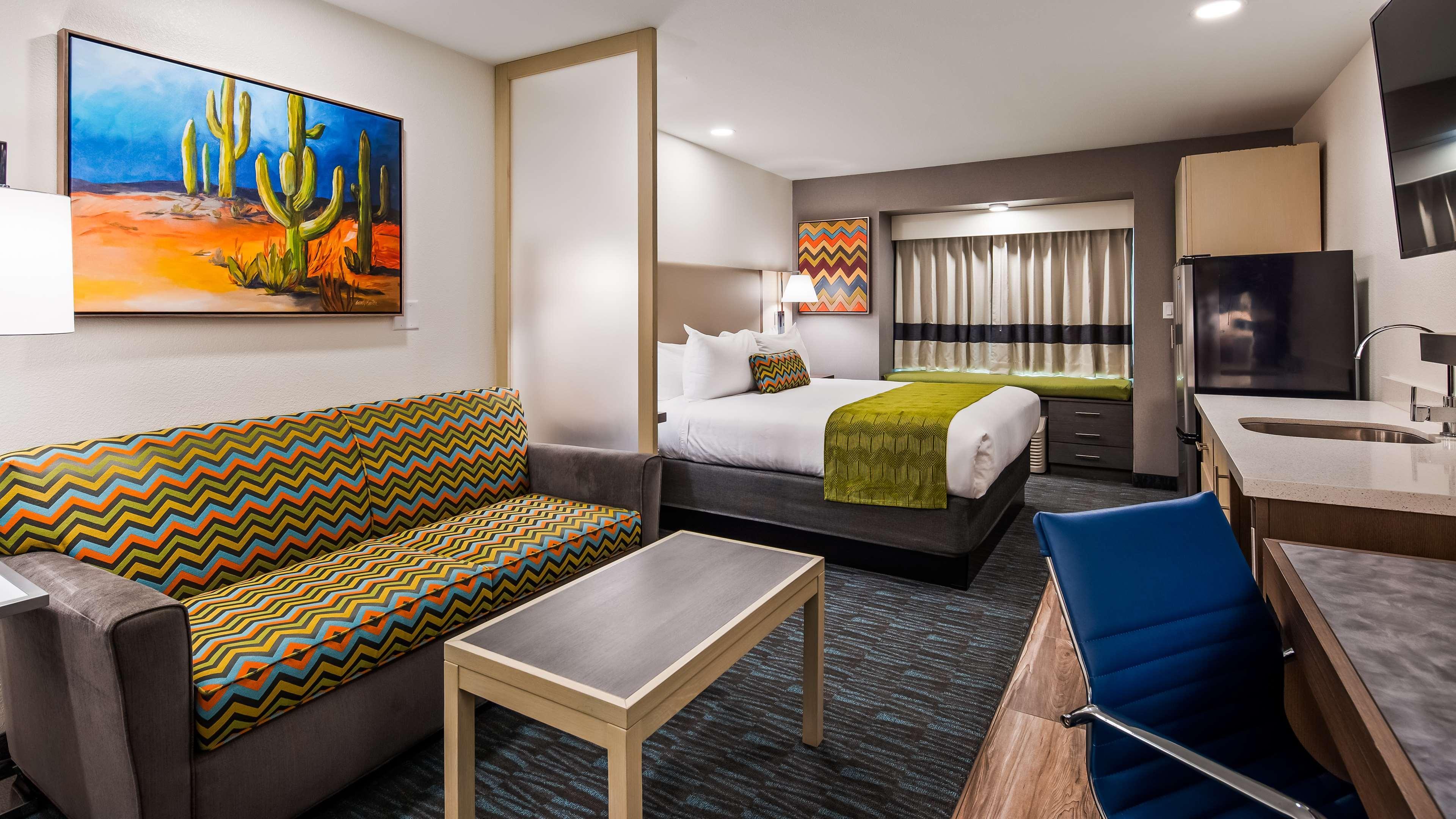 La Quinta Inn & Suites By Wyndham Tulsa Downtown - Route 66 Extérieur photo