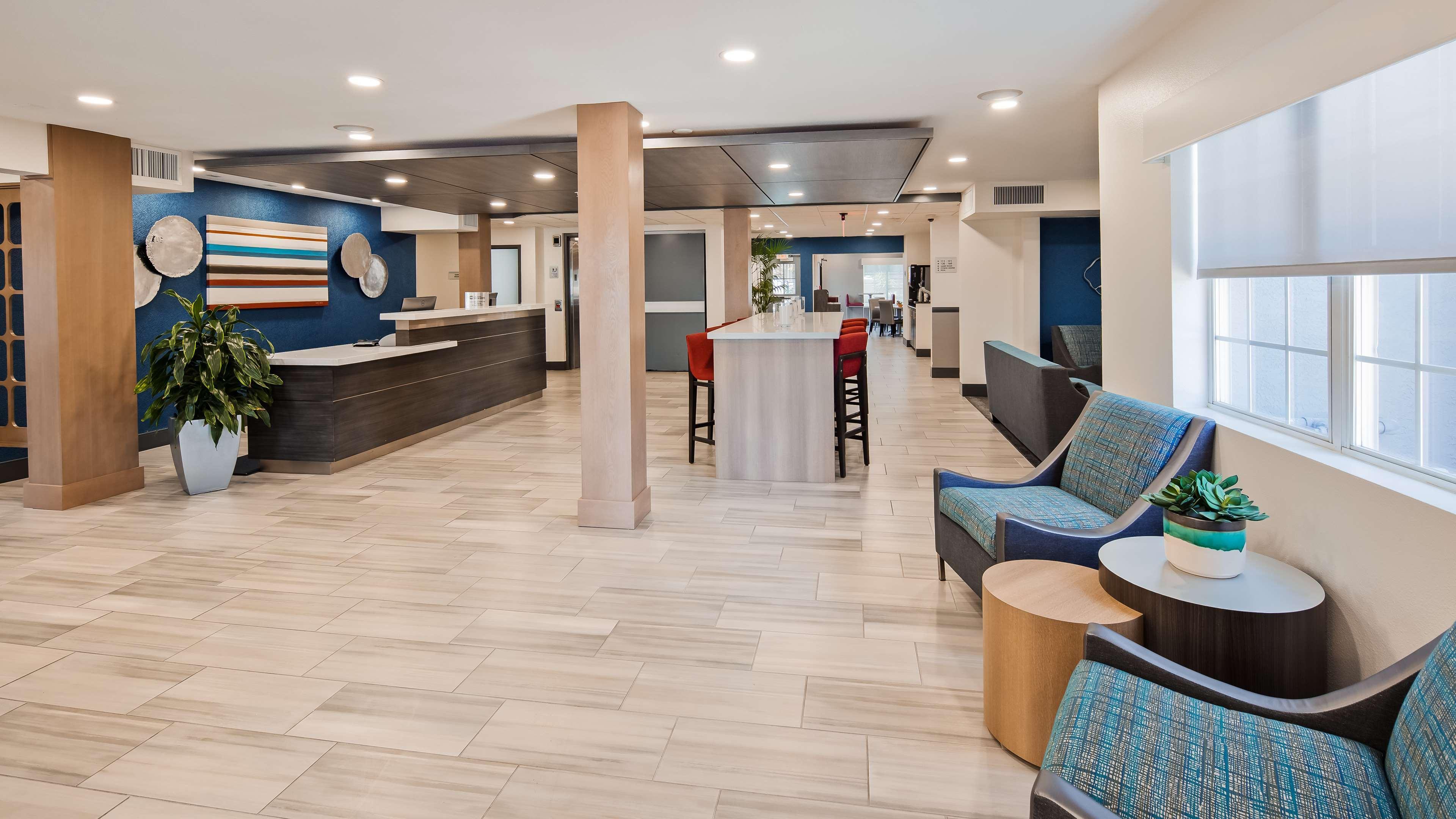 La Quinta Inn & Suites By Wyndham Tulsa Downtown - Route 66 Extérieur photo