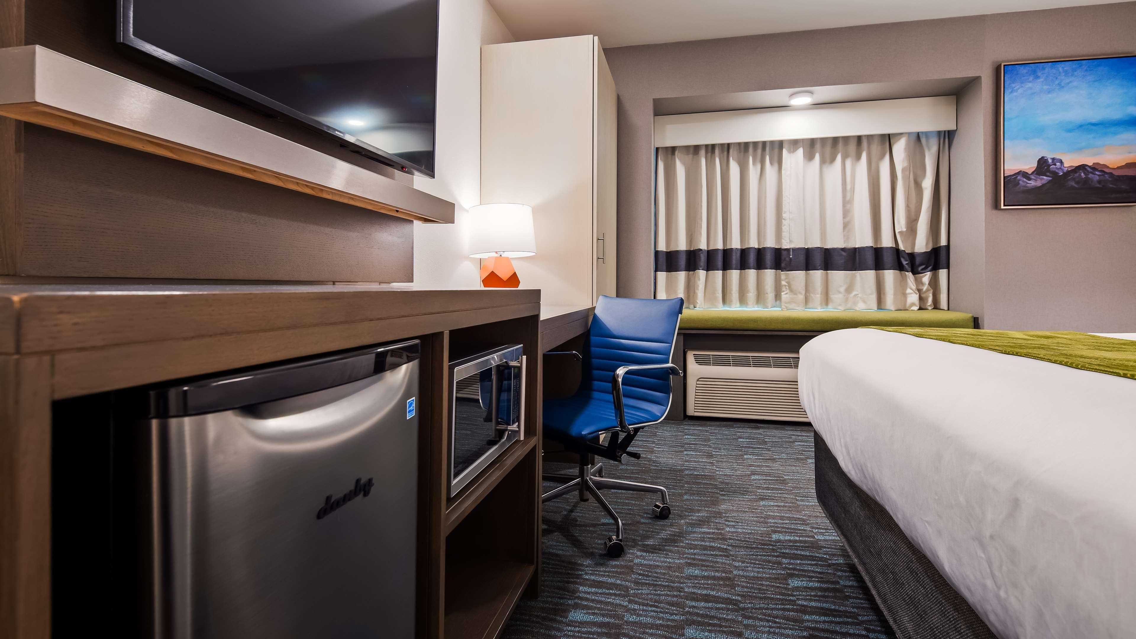 La Quinta Inn & Suites By Wyndham Tulsa Downtown - Route 66 Extérieur photo