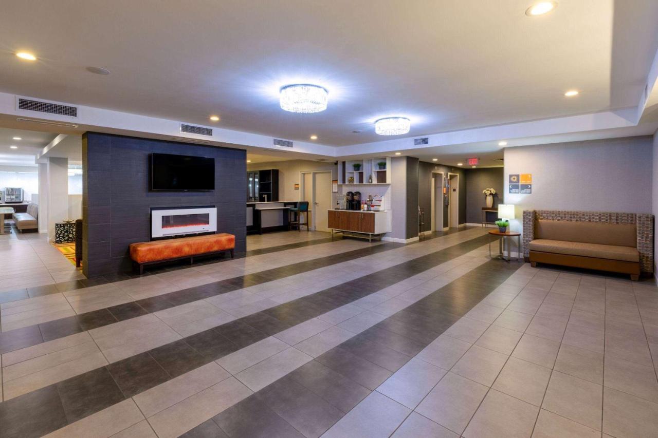 La Quinta Inn & Suites By Wyndham Tulsa Downtown - Route 66 Extérieur photo
