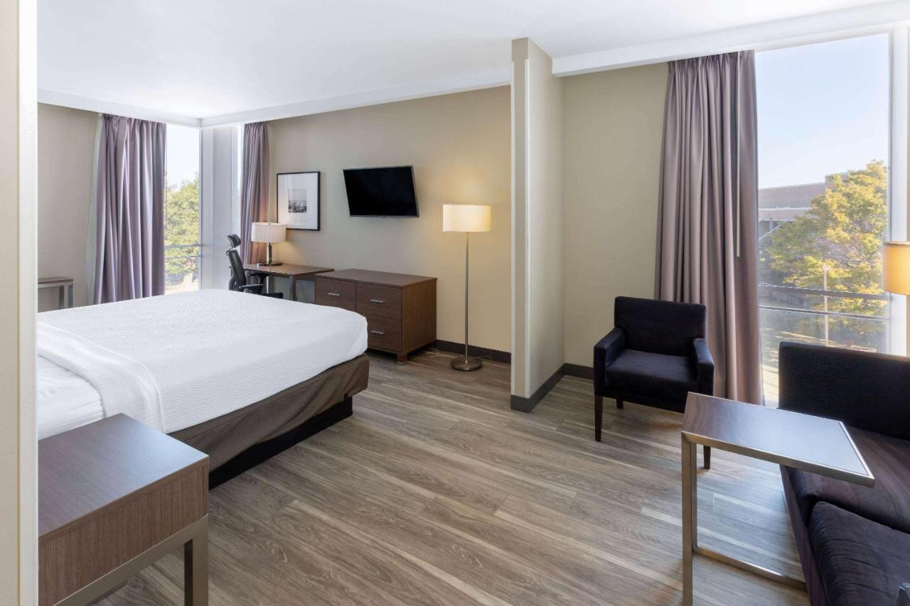 La Quinta Inn & Suites By Wyndham Tulsa Downtown - Route 66 Extérieur photo
